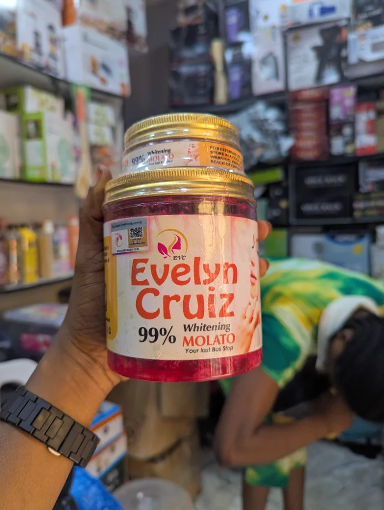 Evelyn Cruiz Whitening Soap
